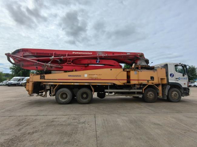 High Standards 2011 Putzmeister 49m Truck Pump Concrete Pump Beton Pump Hydraulic Pump on Mercedes-Benz Truck Top Original Condition