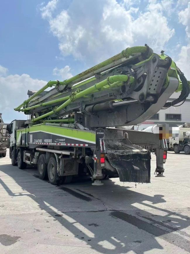 Zoomlion Concrete Boom Pump 56m Concrete Batching Plant Mercedes Benz Concrete Pump Truck Machine Equipment