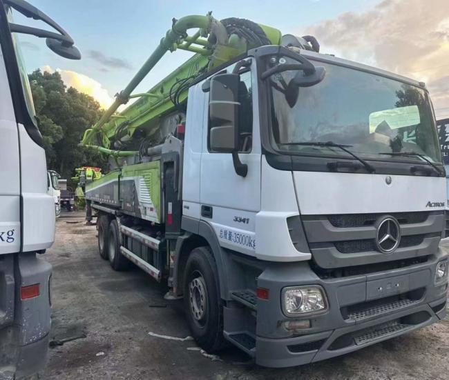 2020 Zoomlion 49m Used Concrete Pump Truck on Mercedes Benz Heavy Equipment Concrete Boom Pump