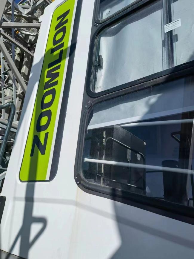 Zoomlion Used Tower Crane (6015-8) for Sale