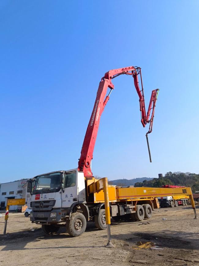Sales of 46-Meter Concrete Pump Truck for Putzmeister in 2014