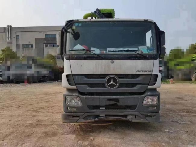 Mercedes-Benz Chassis Zoomlion 47m Hot Selling Concrete Pump Truck