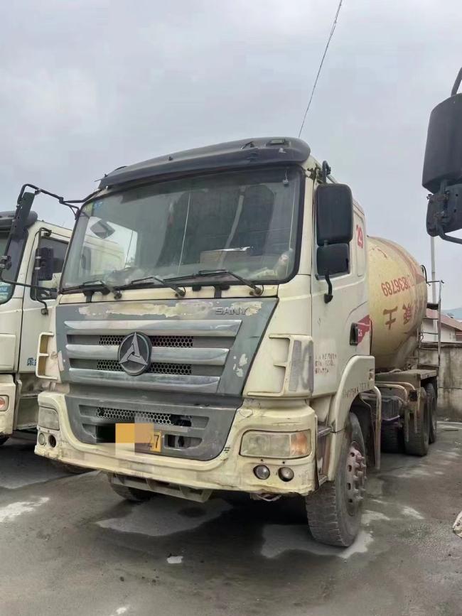 12 Cbm Concrete Mixer Truck Construction Machinery Under Very Good Condition