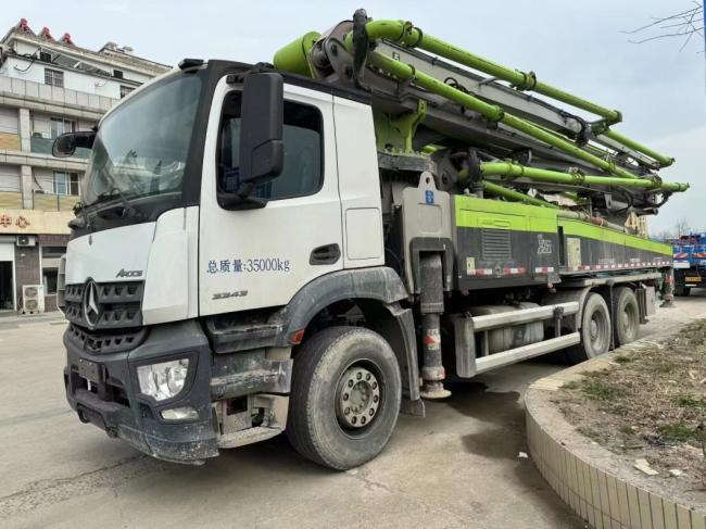 Zoomlion Concrete Pump Truck 50 Meters, If Necessary, Please Send an Inquiry
