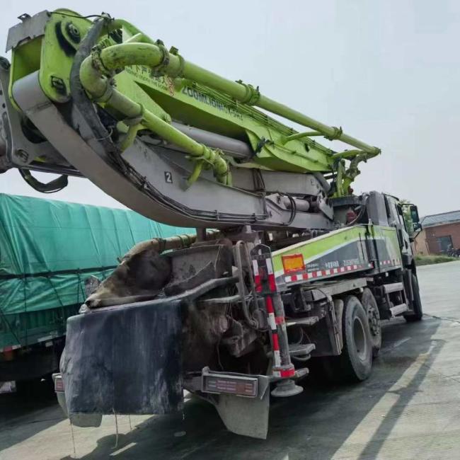 Zoomlion Rare Model Concrete Pump Truck 40 Meters, If Necessary, Please Send an Inquiry