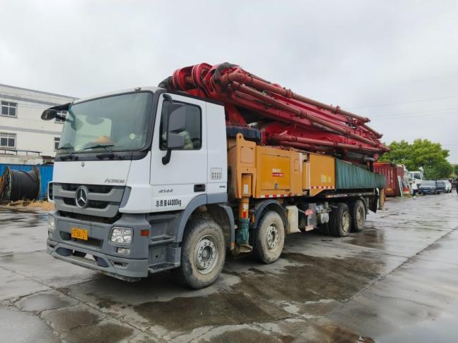 Used Mercedes Chassis Mounted 19 Year Old SA Ny Concrete Pump Truck for Sale