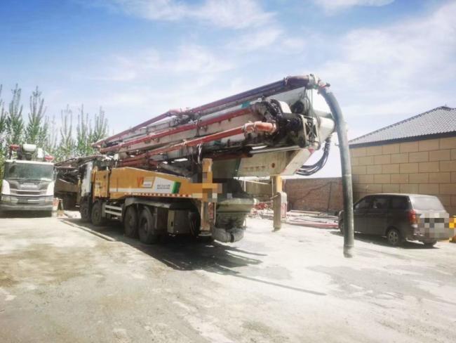Sold Used Xg 62 M Concrete Pump Truck Using Mercedes Chassis