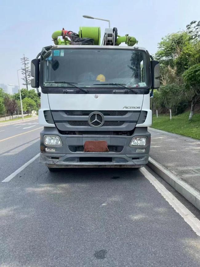 Concrete-Machinery Mercedes Chassis of Zoomlion 56-Meter Concrete Pump Truck in 2019