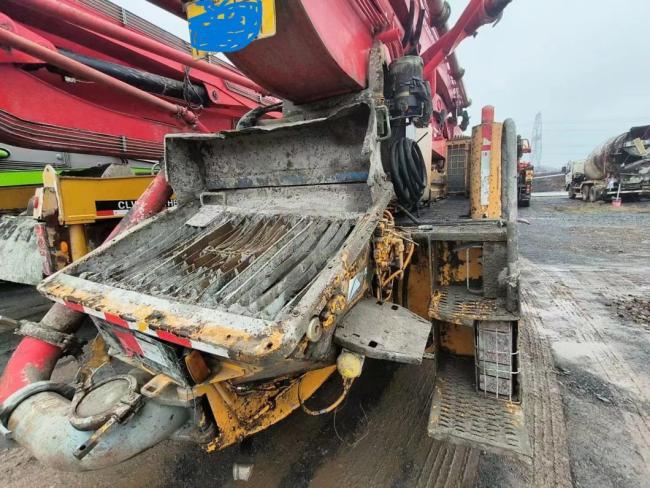 Used Concrete Pump Truck 42m Concrete Mixing Plant Heavy Equipment Concrete Boom Pump