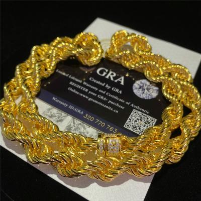 China GRA Miami Cuban Link Chain 11mm   14k Gold Cuban Link Chain With More Bling Shine for sale