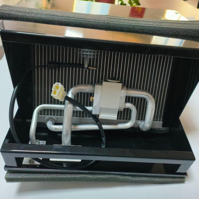 Hwd16 Bulldozer Hwd22 Bulldozer Spare Parts Evaporator Condersor Assy 23y-58d-13000