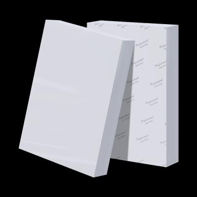 China Smooth Glossy 180 Gsm Glossy Photo Paper , A4 Size Photo Paper For Albums for sale