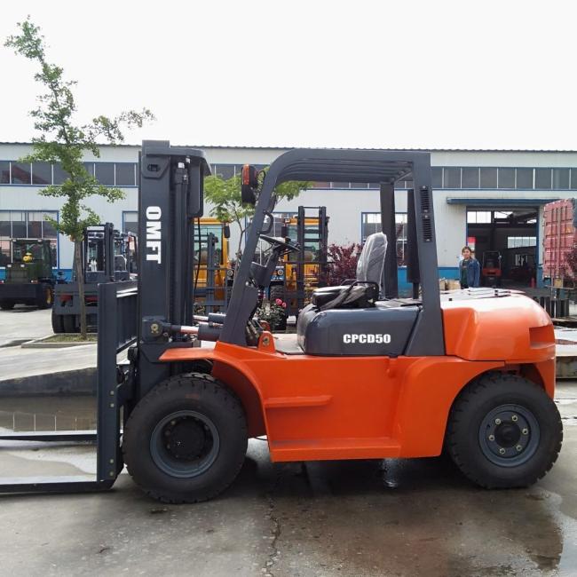 5ton Ce Certificated Diesel Forklift Truck with Chinese or Japanese Engine Fork