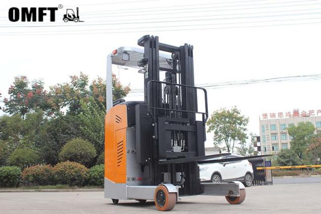 2000kg 5500mm Electric Reach Truck Triplex Full Free Mast with 24V Battery