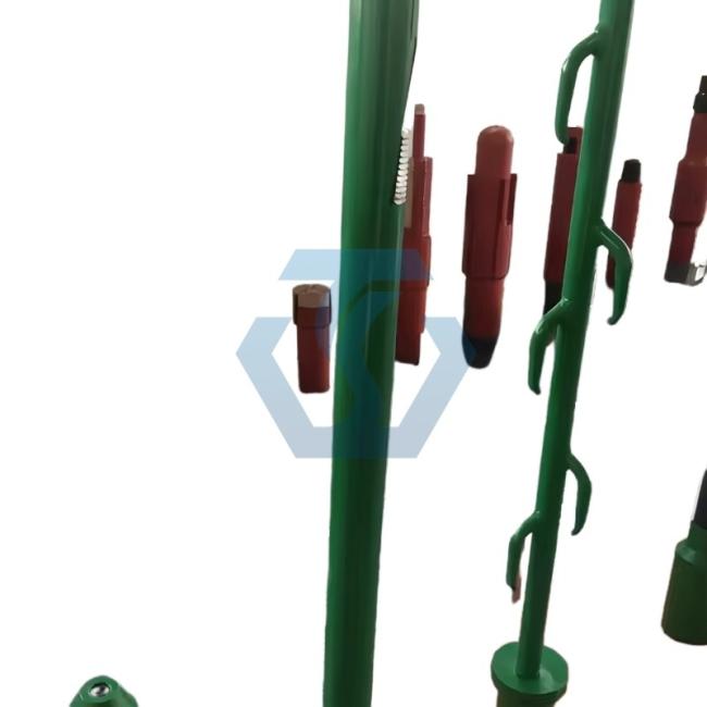 Customizable External Hook For Precise Cable Salvage In Oil And Gas Exploration