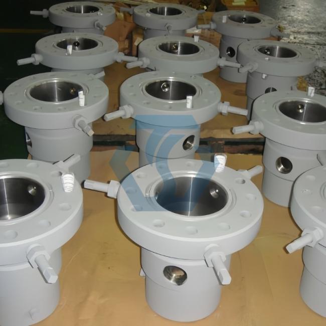 Wellhead Equipment Oil Gas Casing And Tubing Stainless Steel Alloy Steel Blind Flange