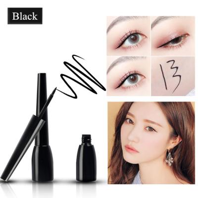 China Colores líquidos negros impermeables del lápiz 4 del lápiz de ojos del maquillaje del ojo para la ocasión de la demostración de la etapa de T en venta