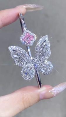 China VS1 Lab Grown Diamond Bracelets Four Leaf Clover Lily Cut LV Cut Butterfly Shape for sale