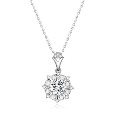 China 18k Gold Lab-Grown Diamond Pendant Beautiful White Diamond Jewelry For Party And Gifts for sale