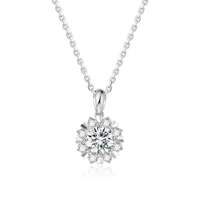 China Classic Design 18k Gold Lab-Grown Diamond Pendant White Diamond Jewelry For Gifts And Party for sale