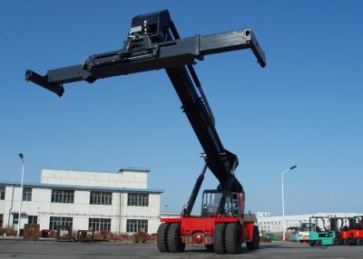 China Diesel Reach Stacker For Container , Container power lift forklift 45 Tons Rated capacity for sale