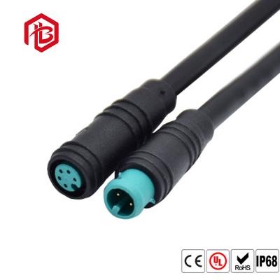 China PVC hembra-varón 1,5 un conector de la prenda impermeable de la baja tensión en venta