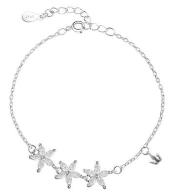 China Temperament Rhinestone 925 Silver Flower Bracelet Micro Inset For Women for sale