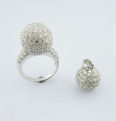 Chine Joaillerie en argent plat 925 au rhodium avec boucle de homard boucles d'oreilles d'angle de qualité AAA Zirconia cubique à vendre