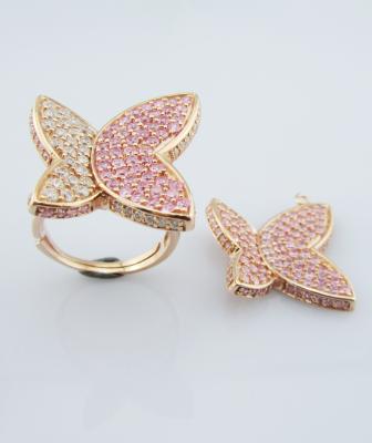 Chine Jeux de bijoux au rhodium avec boucles d'oreilles AAA CZ à vendre