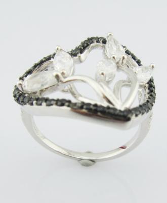 Chine Élégante série AAA Cube Zirconia Stud Boucles d'oreilles Argent 925 Joaillerie Ensemble de collier en argent sterling et ensembles d'oreilles pour mariée à vendre