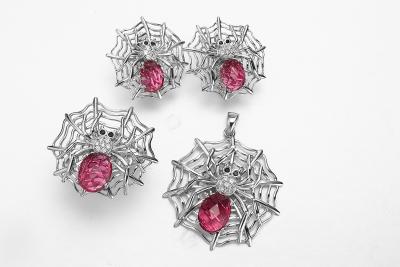 Chine Anneaux argentés Swarovski Sterling Silver Spider Web Ring de pierre gemme du rubis 925 rouges à vendre