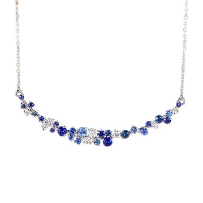 中国 女の子40cm Chain Sapphire Cluster Necklace 0.22ct Diamond Flower Cluster Pendant 販売のため