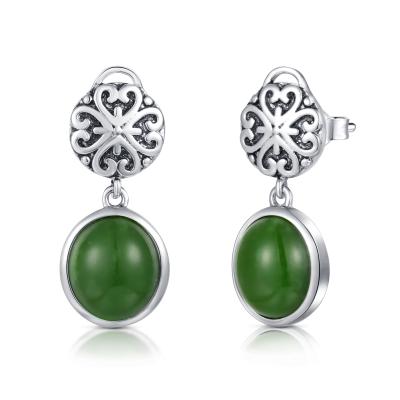 China 1.54g 925 Sterling Silver Gemstone Earrings 9x10mm Oval Green Jade for sale