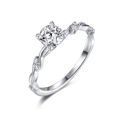 Chine bagues de fiançailles argentées de 1.50g 925 Diamond Rings Noble Round Diamond à vendre