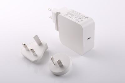 中国 USB C 65Wのトーチ スマートな電気器具のための再充電可能なAAの充電器 販売のため