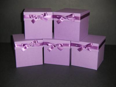 China Purple Custom Printing Paper Box / New Product Gift Packaging / Paper Box For Clothes for sale