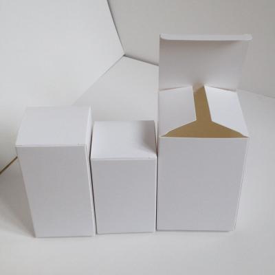 China Empaquetado blanco de la caja de papel del caramelo del perfume de la joyería de la cartulina sin imprimir en venta
