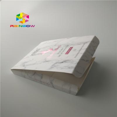 China Color de Pantone cartulina cosmética rectangular CMYK de 100 cajas del micrón en venta