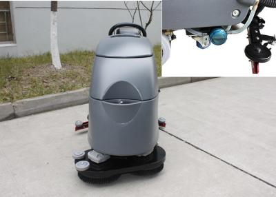 China Two Brushes Commercial Floor Cleaning Machines With Solution Level Checking Hose for sale