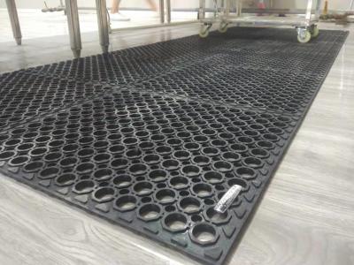 China 100% NBR Anti Fatigue Matting System Soser Floor Scrubber Parts for sale