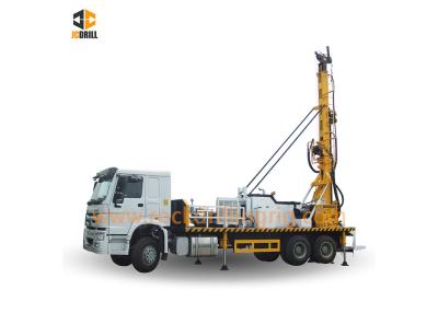 China 300m 6 X 4 Heavy Duty Truck Water Well Drilling Rig With 3 M / 4.5 M Drill Rods for sale