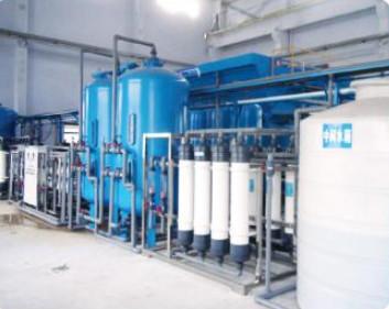 China Suspensão automática dos equipamentos da purificação de água do OEM à venda