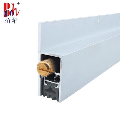 中国 ワタリガラスRP38の自動ドアの底はHを形づけた明確な陽極酸化された終わりを密封する 販売のため