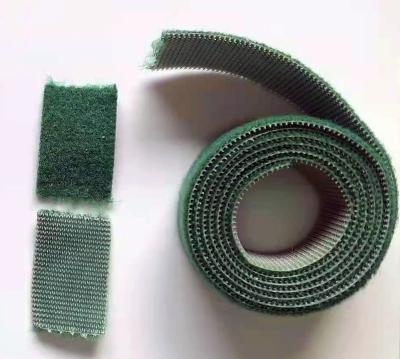 China Enlace y bucle de velcro verde fácil desgarrable poliéster de nylon mezclado adhesivo cinta mágica en venta