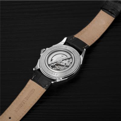 Chine Cadran noir et blanc de mouvement de chronographe mécanique imperméable manuel de montre à vendre