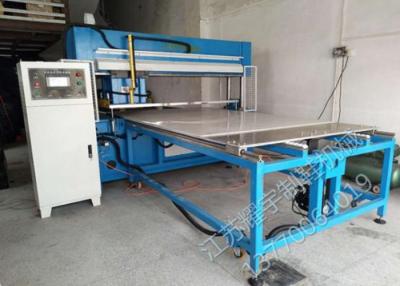 Chine Découpeuse automatique de tapis de souris d'EVA Cutting Machine /China de machine de coupe de feuille d'éponge à vendre