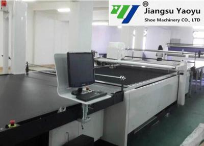 China Máquina de corte automática de pano da elevada precisão, máquina de corte do laser do CNC à venda
