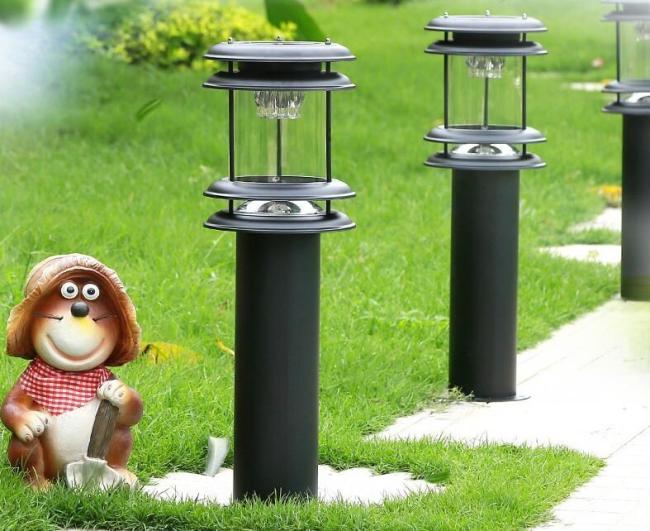 Iron LED Solar Garden Light Outdoor Landcape Pole Lawn Lamp