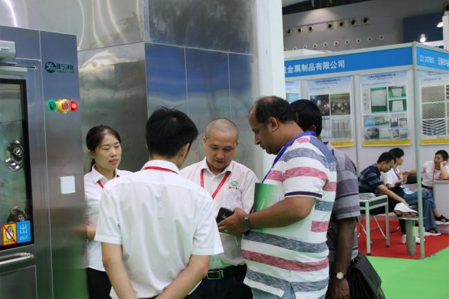 Exhibition customer interaction 4
