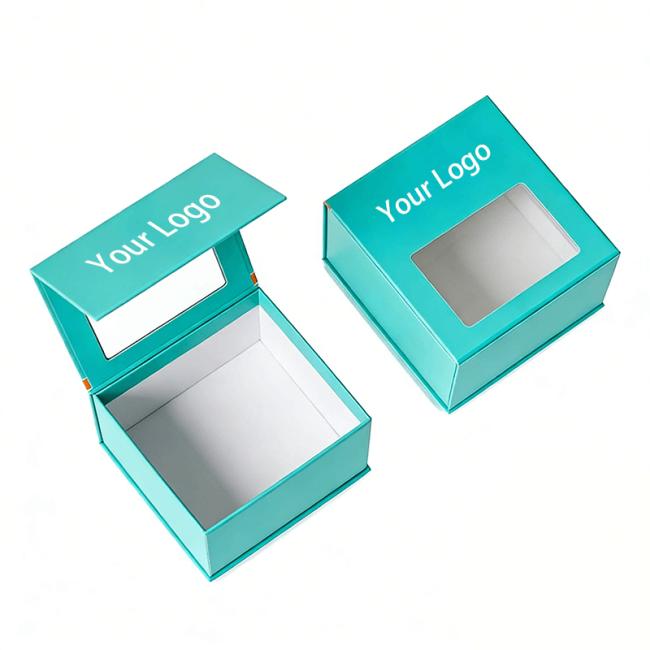 Detailed view of magnetic closure packaging
